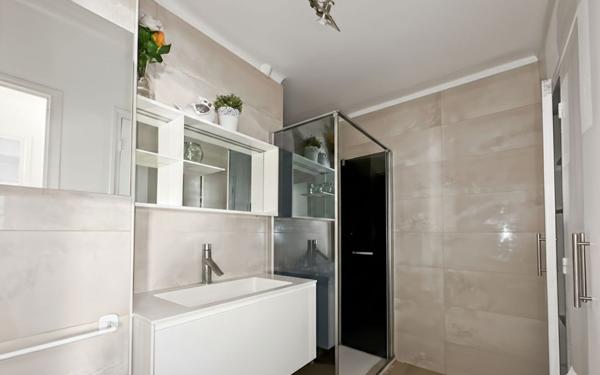 Appartement à vendre    4 pièces • 64,50 m2 Toulon