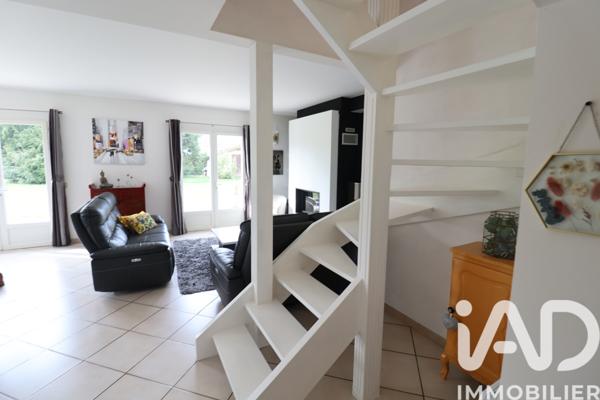 Maison à vendre 5 pièces 133 m² Artigues-près-Bordeaux