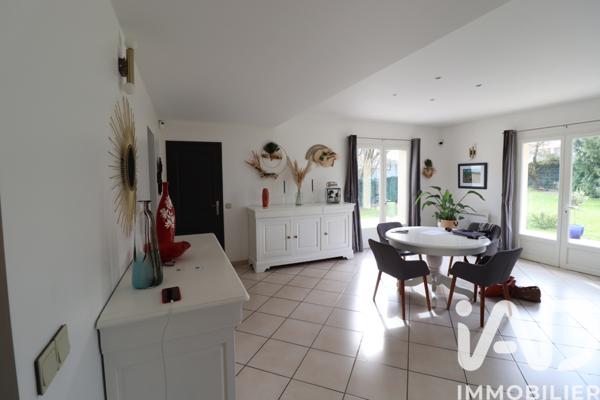 Maison à vendre 5 pièces 133 m² Artigues-près-Bordeaux