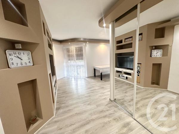 Appartement F4 à vendre  4 pièces - 79,74 m 2   EVRY  - 91