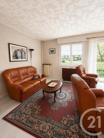 Appartement F4 à vendre  4 pièces - 79,74 m 2   EVRY  - 91