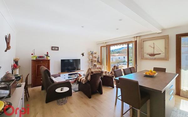 Appartement à vendre    3 pièces •  Prades