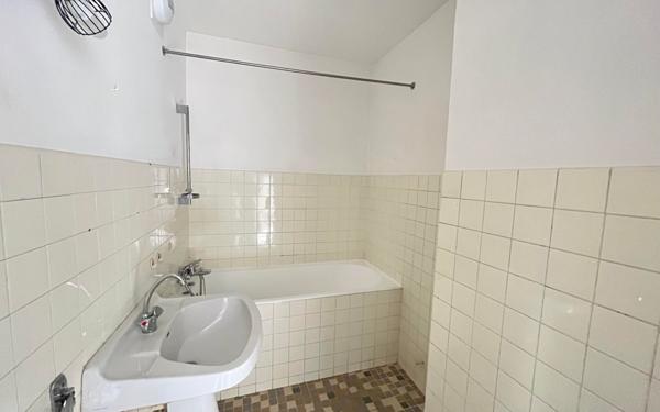 Appartement à louer    3 pièces •  Manosque