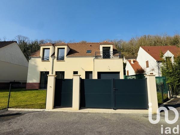 Maison 5 pièces de 125 m² à Mantes-la-Ville (78711)