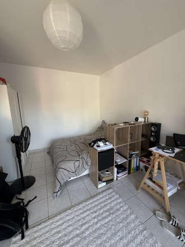 / Location studio 1 Pièce 31 m²