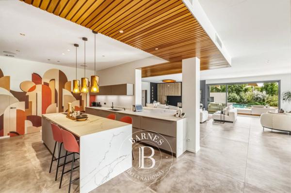 Mougins, Villa 5 Chambres -  465 m² à vendre