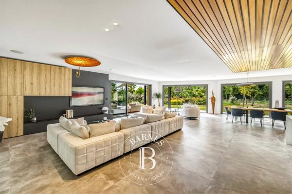 Mougins, Villa 5 Chambres -  465 m² à vendre