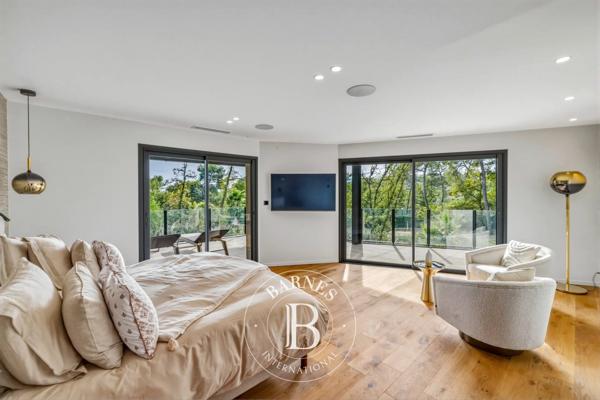 Mougins, Villa 5 Chambres -  465 m² à vendre