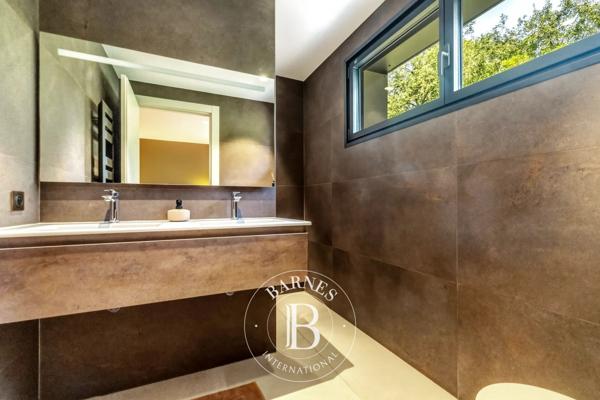 Mougins, Villa 5 Chambres -  465 m² à vendre
