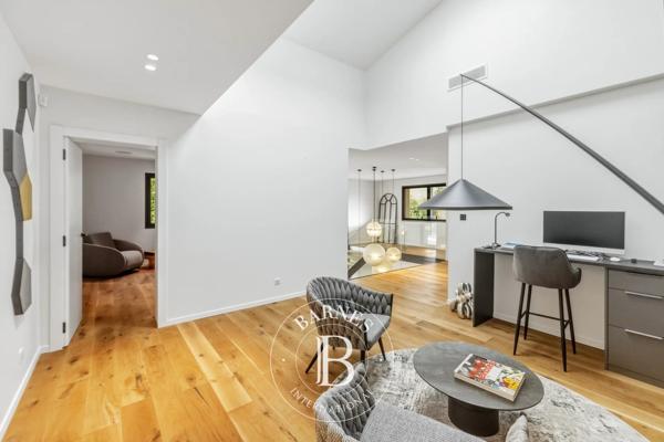 Mougins, Villa 5 Chambres -  465 m² à vendre