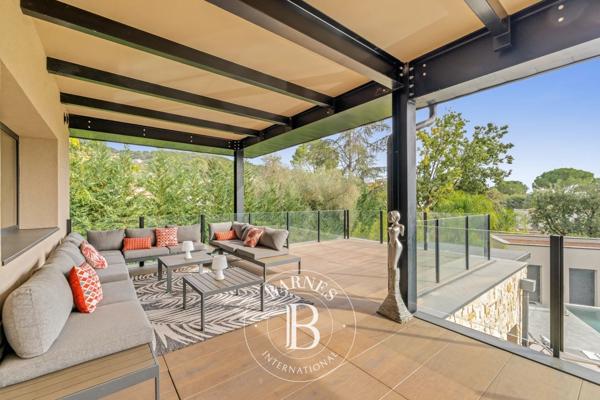 Mougins, Villa 5 Chambres -  465 m² à vendre
