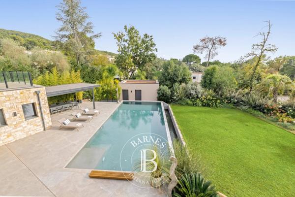 Mougins, Villa 5 Chambres -  465 m² à vendre