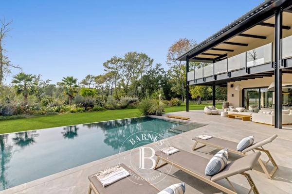 Mougins, Villa 5 Chambres -  465 m² à vendre