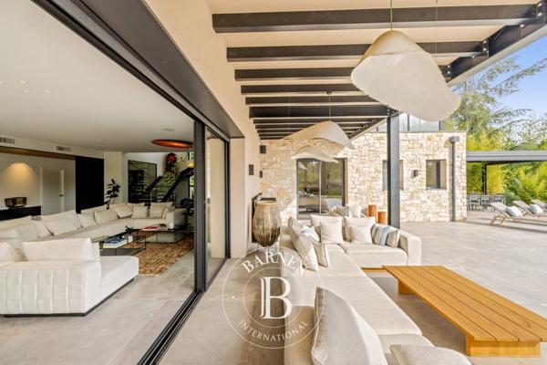 Mougins, Villa 5 Chambres -  465 m² à vendre