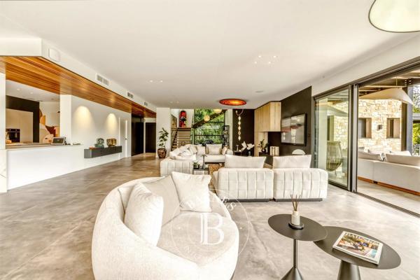 Mougins, Villa 5 Chambres -  465 m² à vendre