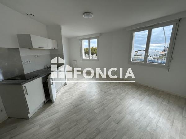 Location Appartement 2 pièces 44 m² - 106 RUE JACQUES CARTIER La Roche Sur Yon 85000