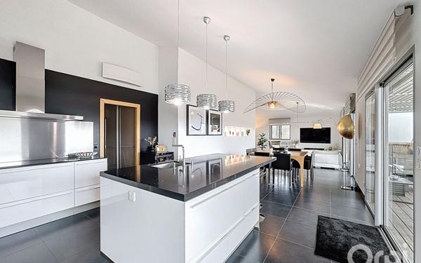 Appartement à vendre    4 pièces • 138,67 m2 Porto-Vecchio