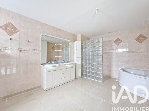 Location maison 4 pièces 128 m² Bouchain