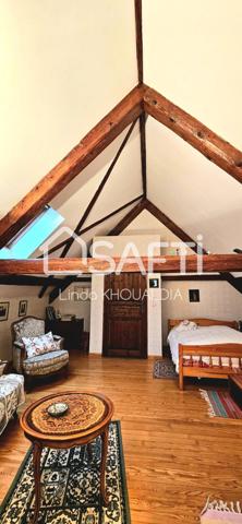 Corps de Ferme entièrement rénové de 223m2 sur plus de 30 ares de terrain