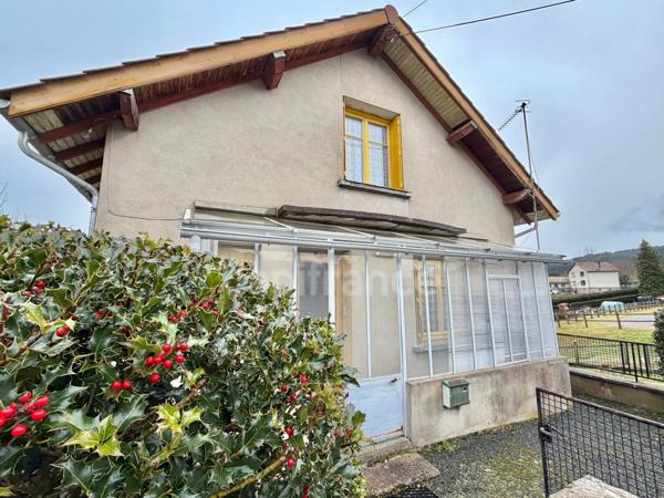MAISON DE 75 M2 À RÉNOVER, TERRAIN CLOS DE 422 M2, 2 CHAMBRES, TOITURE DE 2024, GARAGE, TOUT-À-L'ÉGOUT