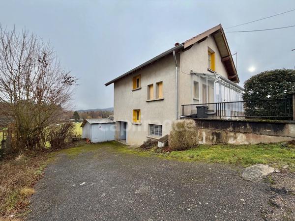 MAISON DE 75 M2 À RÉNOVER, TERRAIN CLOS DE 422 M2, 2 CHAMBRES, TOITURE DE 2024, GARAGE, TOUT-À-L'ÉGOUT