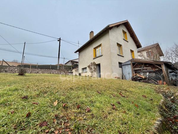MAISON DE 75 M2 À RÉNOVER, TERRAIN CLOS DE 422 M2, 2 CHAMBRES, TOITURE DE 2024, GARAGE, TOUT-À-L'ÉGOUT