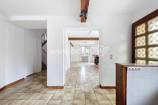 Maison à vendre 7 pièces de 153 m² à Éragny