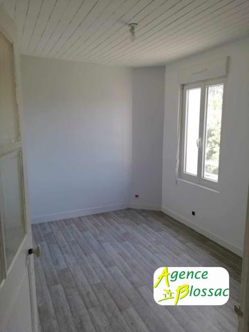 MAISON DE BOURG AVEC TERRAIN ET GARAGE à LOUDUN