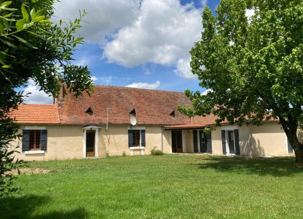 Maison à louer    4 pièces •  Lacropte