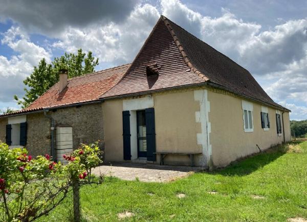 Maison à louer    4 pièces •  Lacropte