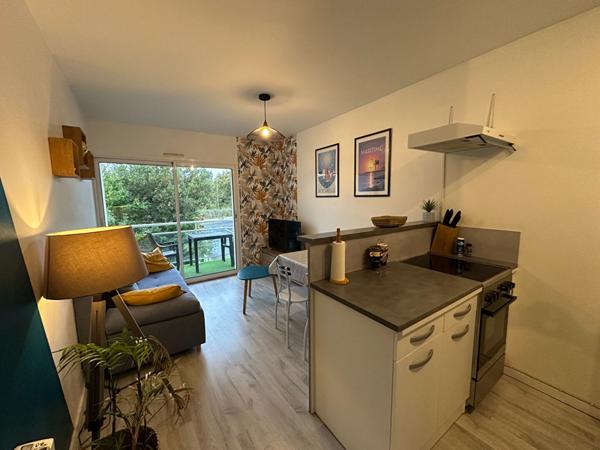 À louer - Superbe T2 meublé avec vue sur le Canal de Rompsay à LA ROCHELLE