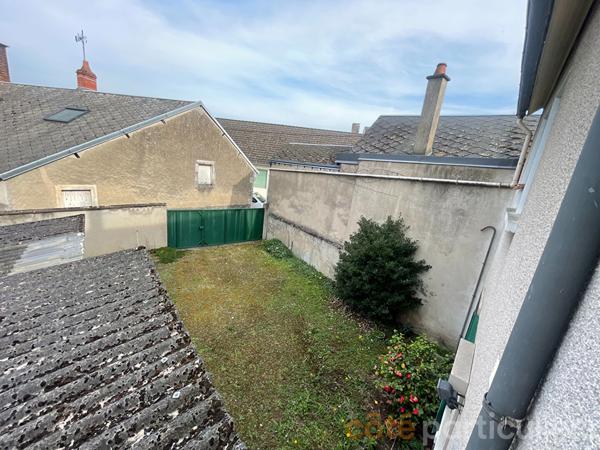 Vente
                Maison125 m² - 6 Pièces -
                    LIGNIERES (18160)