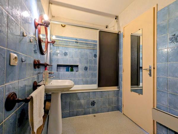 Appartement avec grand balcon et ravalement payé