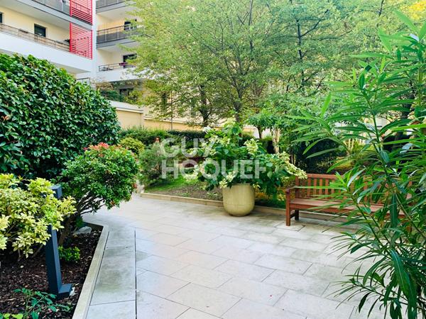 BOIS COLOMBES/ BECON les BRUYERES . 2 P. 41.47 m2  TERRASSE ET PK