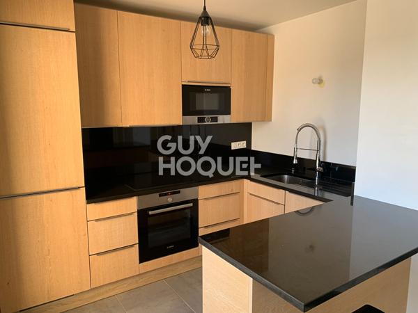 BOIS COLOMBES/ BECON les BRUYERES . 2 P. 41.47 m2  TERRASSE ET PK
