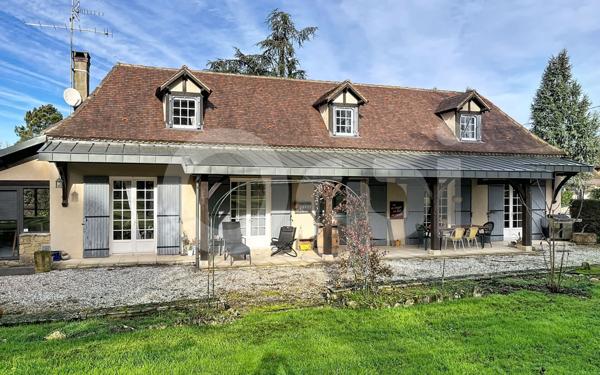 Maison à vendre    5 pièces •  Cours-de-Pile