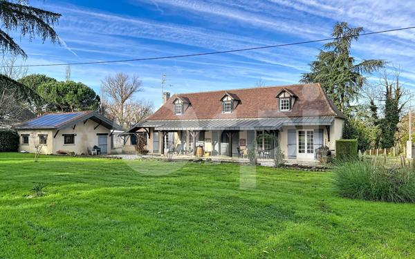 Maison à vendre    5 pièces •  Cours-de-Pile