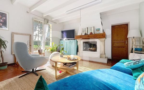 Maison à vendre    5 pièces •  Cours-de-Pile