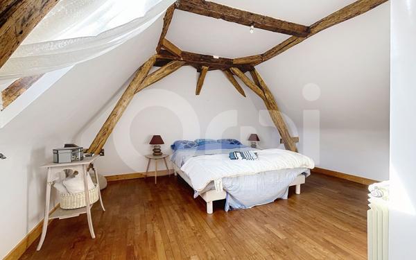 Maison à vendre    5 pièces •  Cours-de-Pile