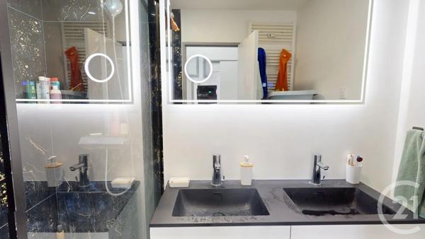 Appartement à vendre  4 pièces - 77,24 m 2   PONTARLIER  - 25