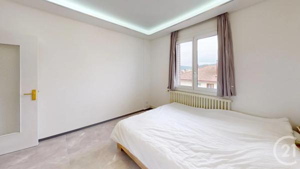 Appartement à vendre  4 pièces - 77,24 m 2   PONTARLIER  - 25