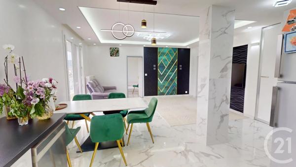 Appartement à vendre  4 pièces - 77,24 m 2   PONTARLIER  - 25