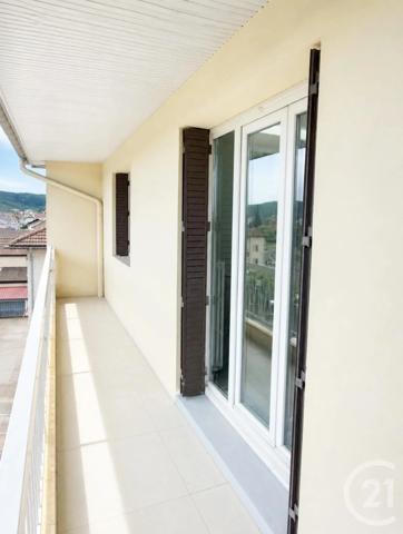 Appartement à vendre  4 pièces - 77,24 m 2   PONTARLIER  - 25