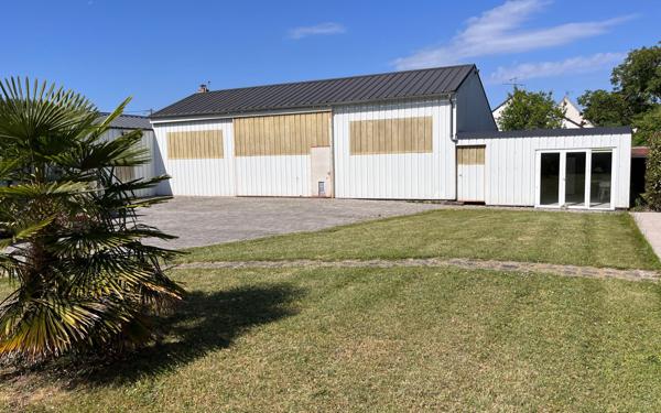 Maison à vendre    6 pièces • 182 m2 Saint-Denis-en-Val