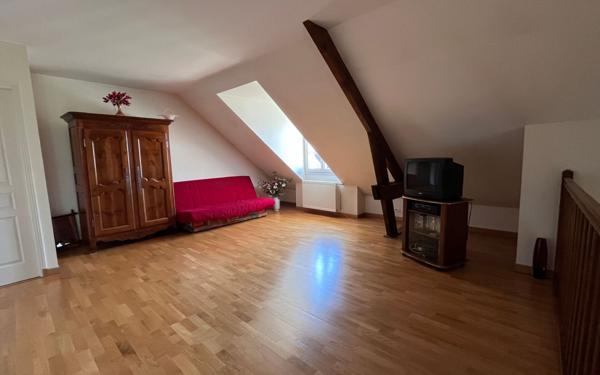 Maison à vendre    6 pièces • 182 m2 Saint-Denis-en-Val