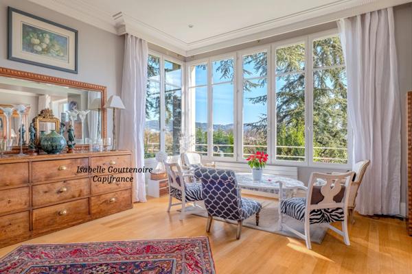 Maison Art Déco au coeur de Dardilly