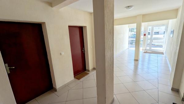 CAVAILLON | Très beau T3 de 61 m² avec terrasse couverte et stationnement privatif en petite résidence fermée