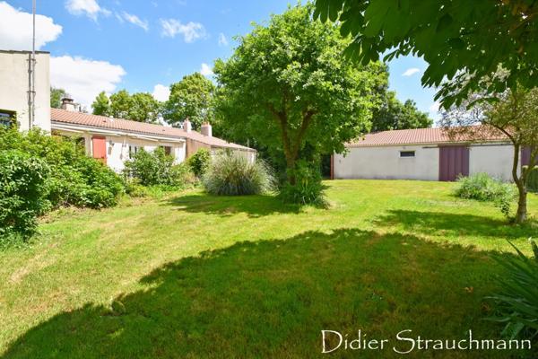 Maison à vendre 7 pièces proche de AIGREFEUILLE D'AUNIS (17)