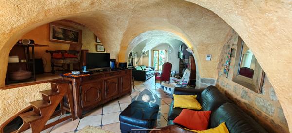 Maison 8 pièce(s) 5 chambre(s) 250 m²