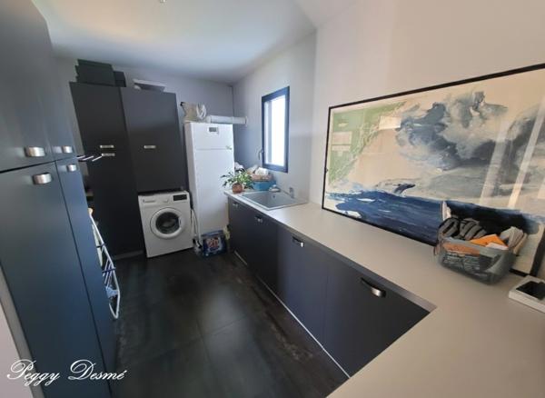 Maison à vendre 6 pièces L'HOUMEAU (17) - 173 m2 - Parcelle de 1100 m2 - 4 chambres, 1 bureau - Piscine chauffée - Double garage